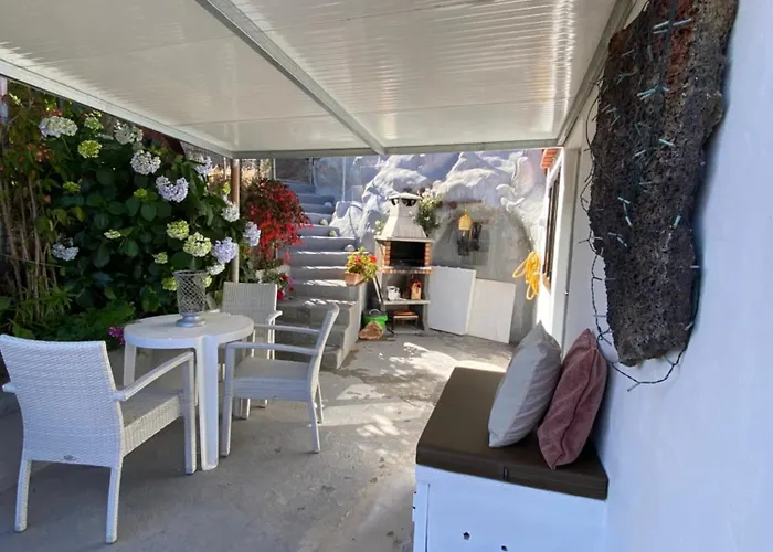Juncalillo House